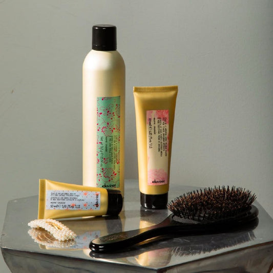 More Inside the Perfect Blow Dry Gift